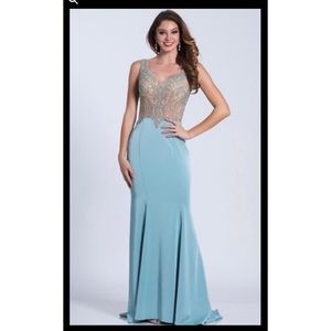 Dave & Johnny formal gown 9/10